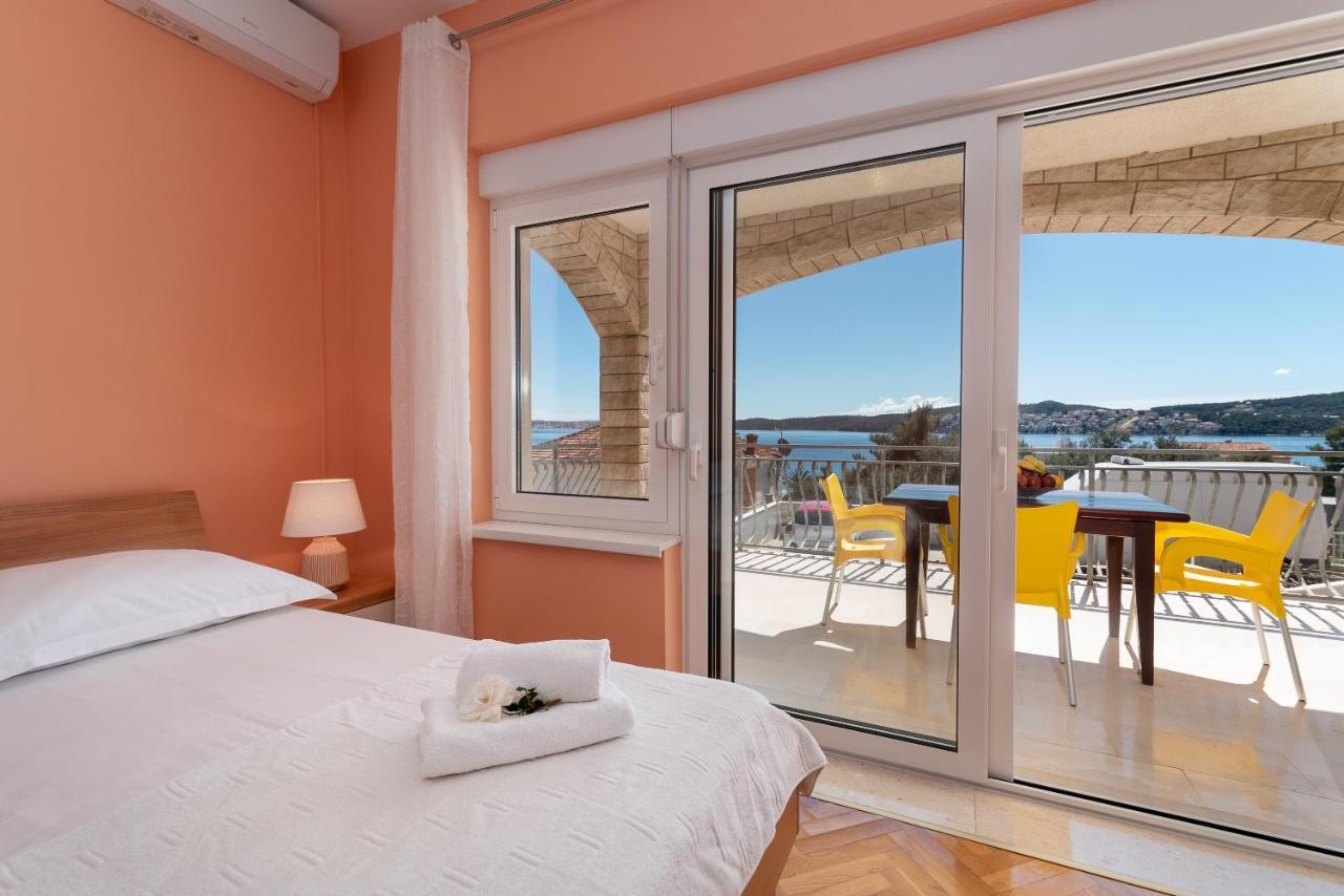 Bikaca 1 Apartment Trogir Exterior photo